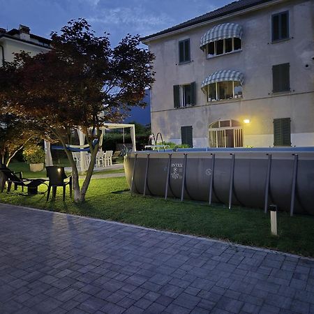Lago Maggiore, Leggiuno, Ampio Appartamento Extérieur photo