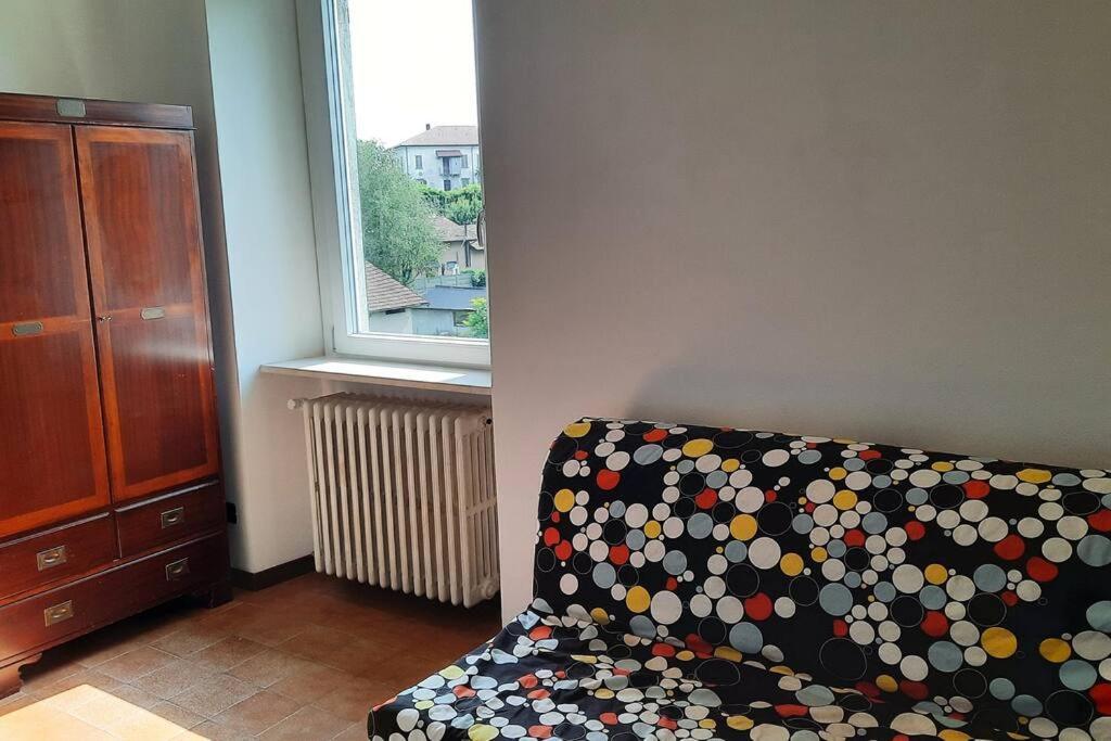 Lago Maggiore, Leggiuno, Ampio Appartamento Extérieur photo