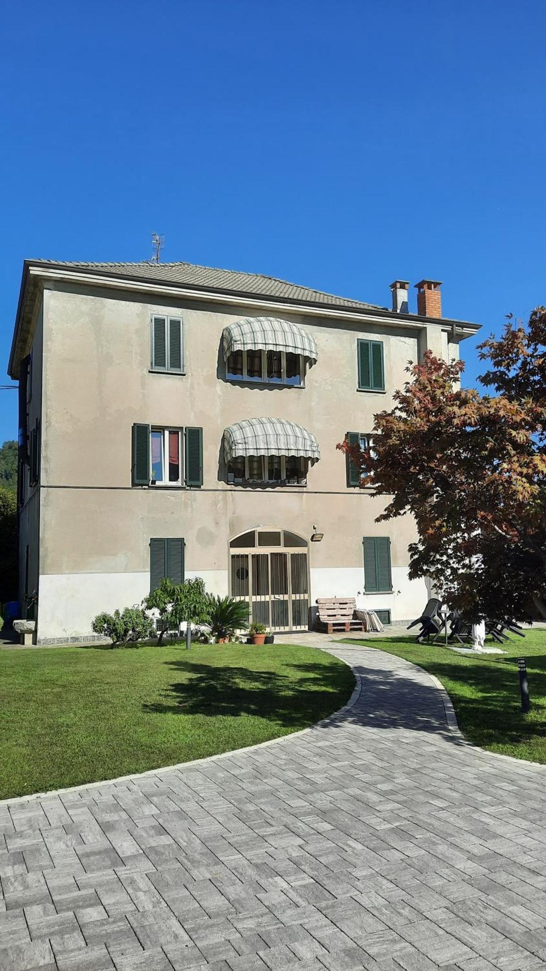 Lago Maggiore, Leggiuno, Ampio Appartamento Extérieur photo